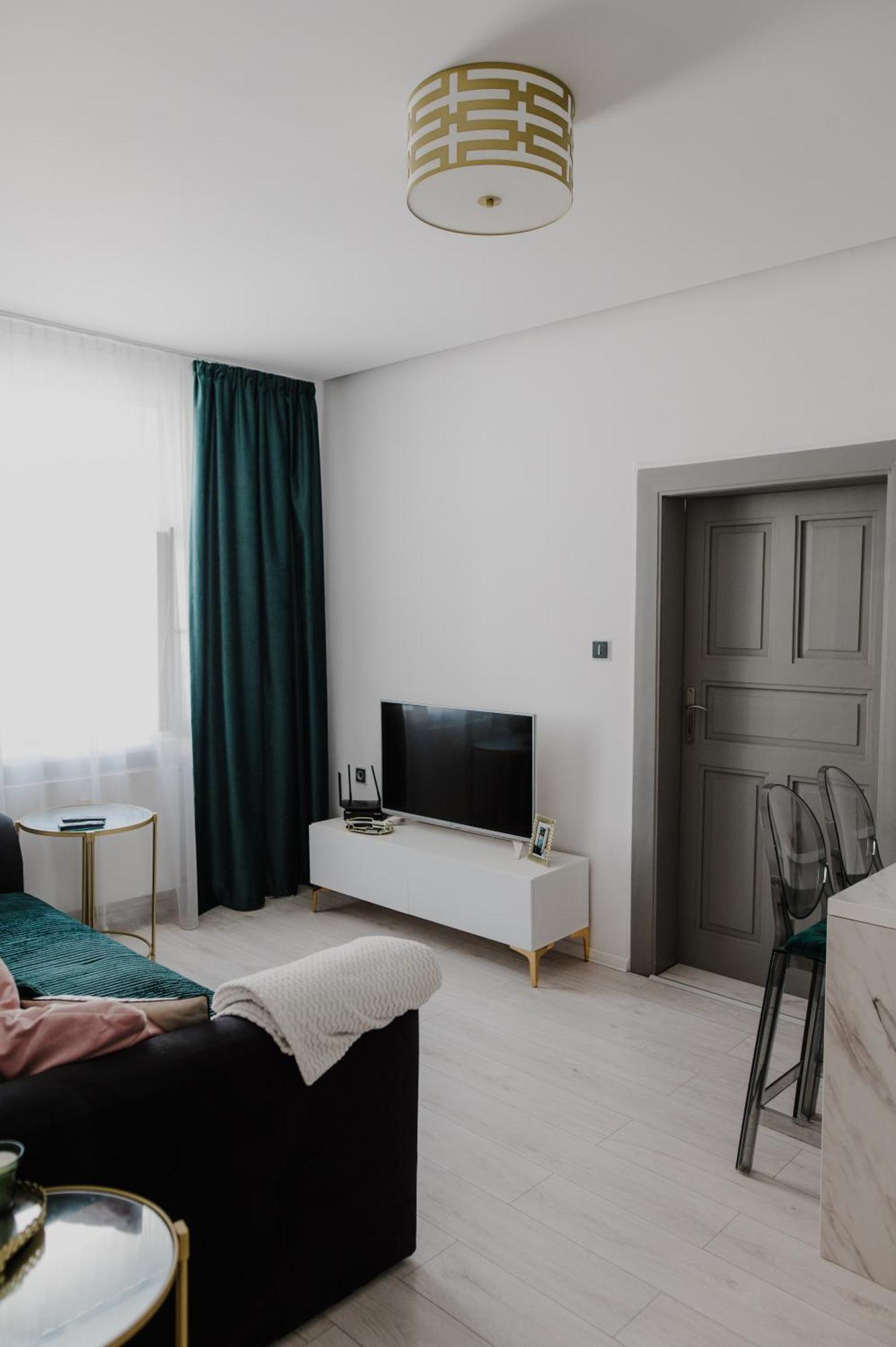 Ah Zimna Apartment โกชิเซ ภายนอก รูปภาพ